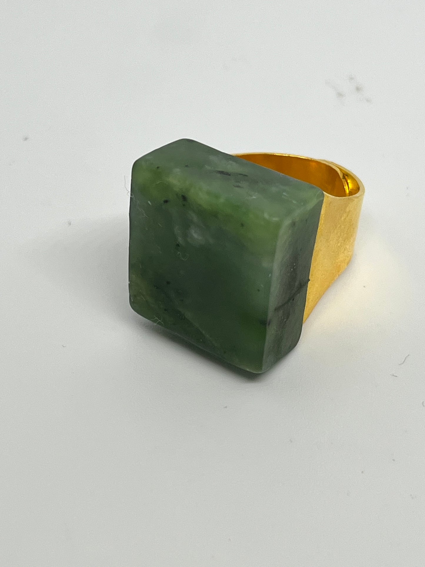 Rīngi Pounamu - Signet