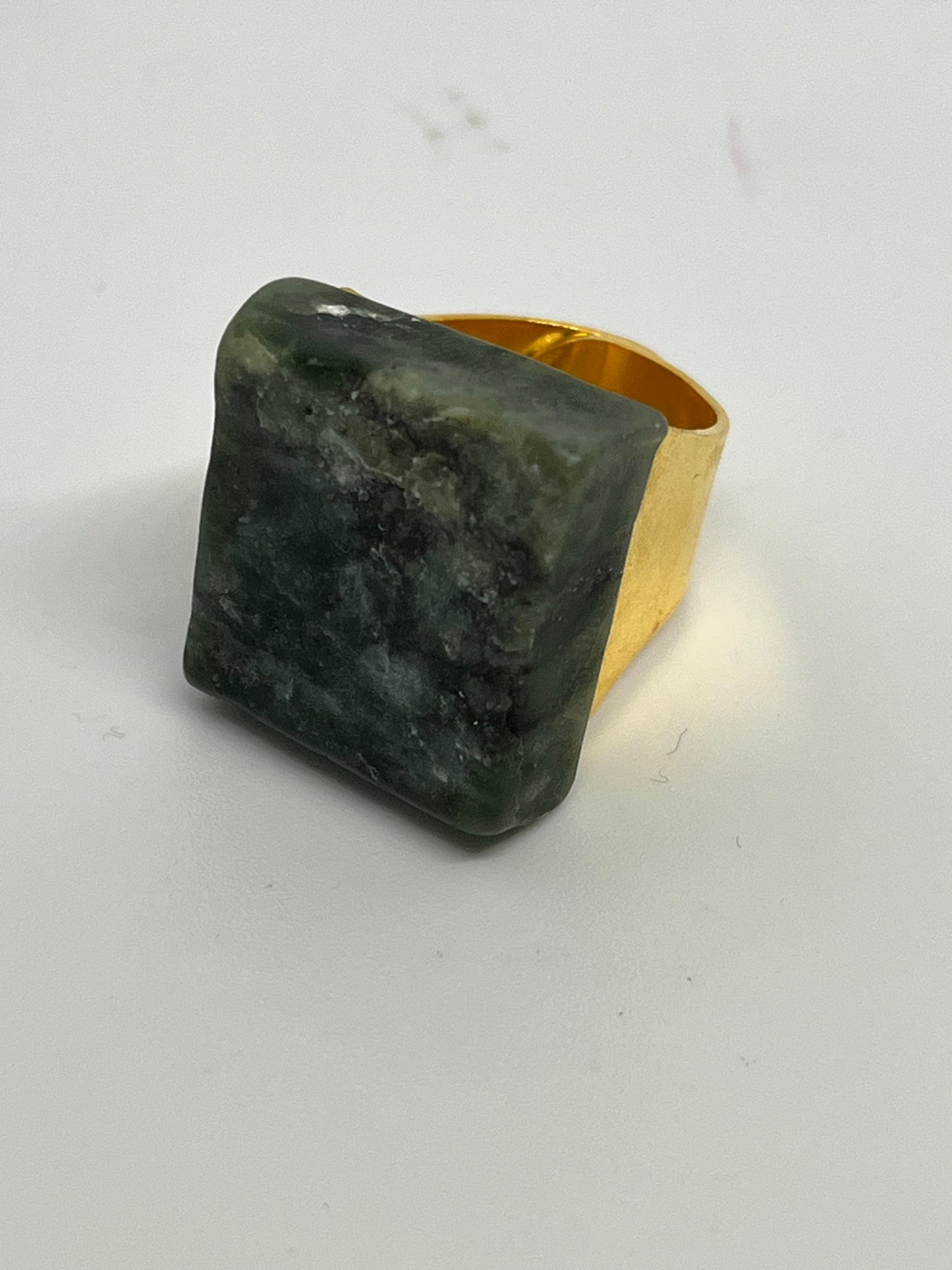 Rīngi Pounamu - Signet
