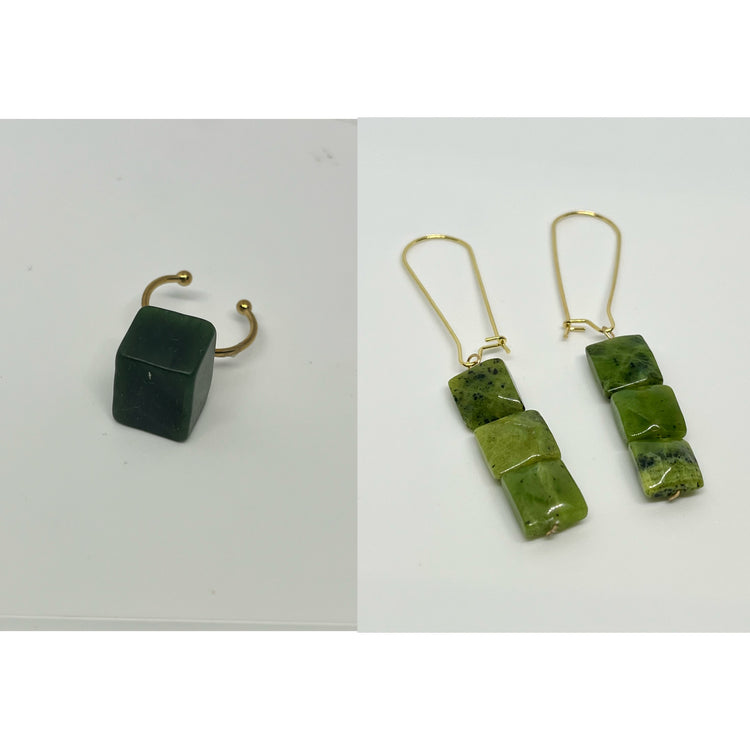 Kāhue/Ngahue Collection