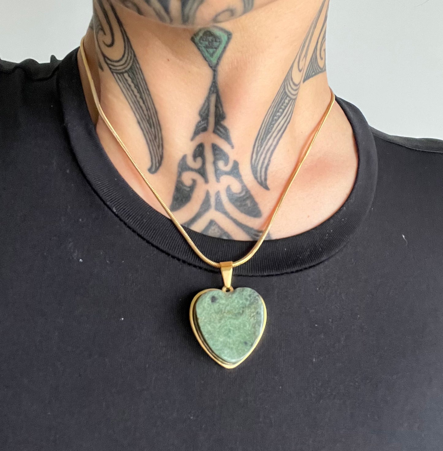 Pounamu X Kōura - Ngakau - Mau Kakī