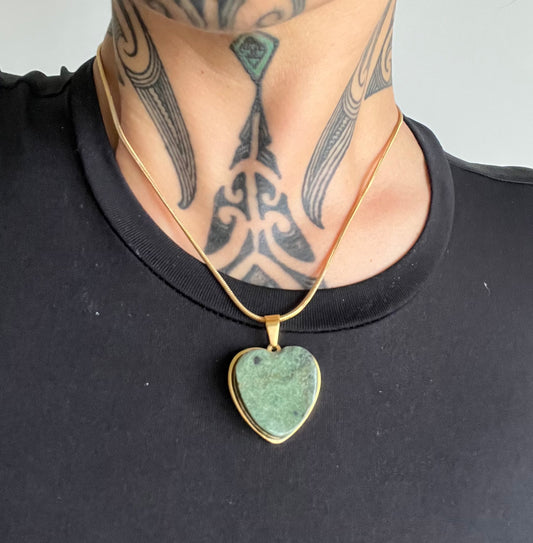 Pounamu X Kōura - Ngakau - Mau Kakī